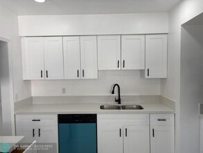 230 SW 11th St in Dania Beach, FL - Building Photo - Building Photo
