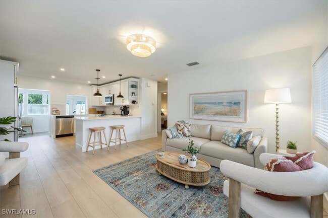 4523 Fluvia Ave in Naples, FL - Building Photo - Building Photo