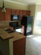 2624 N Valencia Ave in Fayetteville, AR - Foto de edificio - Building Photo