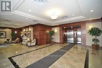 5 Michael Power Pl in Toronto, ON - Building Photo - Building Photo