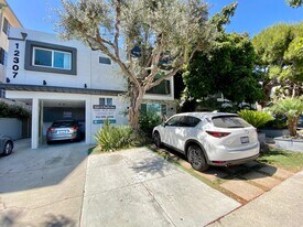 12301-12307 Pacific Ave in Los Angeles, CA - Building Photo