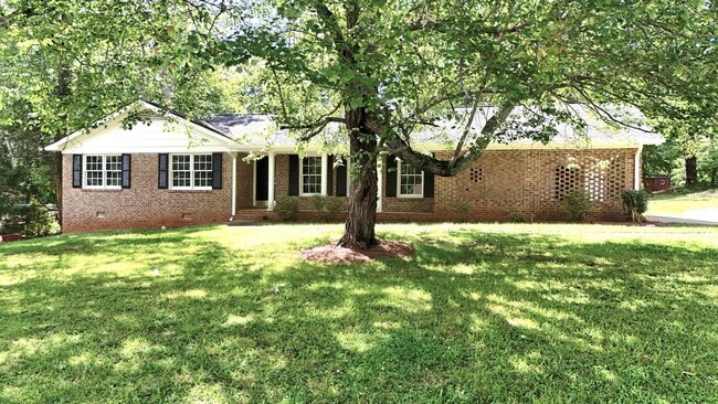 120 Watson Dr