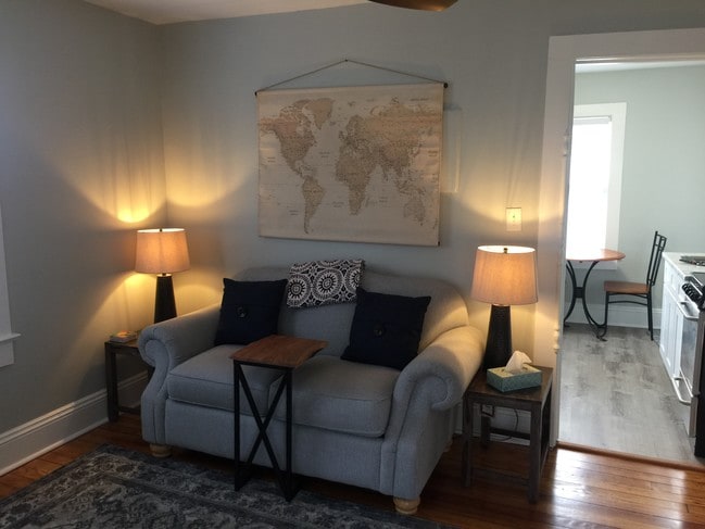 1310 Hyman Ave in Hendersonville, NC - Building Photo - Building Photo