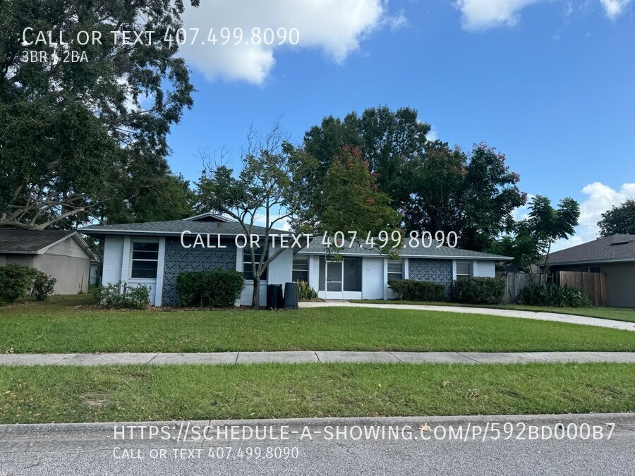 1009 Manchester Cir in Winter Park, FL - Building Photo