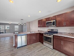 2424 Alison Ave in Pingree Grove, IL - Building Photo - Building Photo