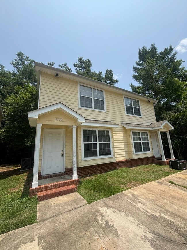 1552 Devoe St in Tallahassee, FL - Building Photo - Building Photo