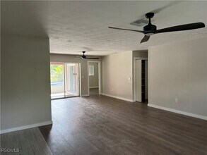 51 Lagoon Dr in North Fort Myers, FL - Building Photo - Building Photo