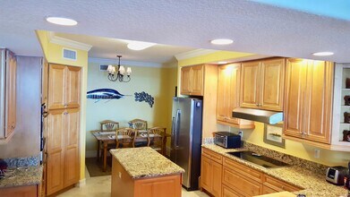 4160 N Hwy A1A-Unit -703 in Fort Pierce, FL - Building Photo - Building Photo