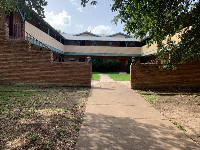 3701 Sleeper Ave in Waco, TX - Building Photo - Building Photo