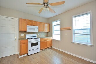 818-820-820 E Brady St, Unit 820 in Milwaukee, WI - Foto de edificio - Building Photo