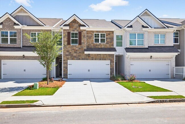 3121 Greyton Dr