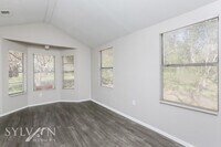 357 Broadmoor Dr photo'