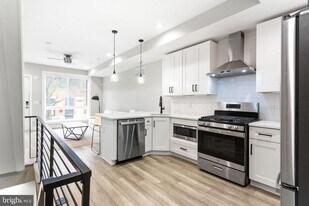 1640 Edgley St in Philadelphia, PA - Building Photo