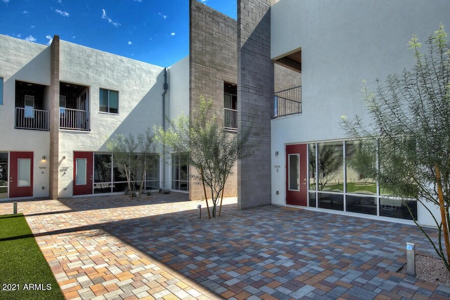 4700 N 40th St in Phoenix, AZ - Building Photo