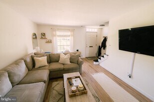 126 Albemarle Dr in Blue Bell, PA - Building Photo