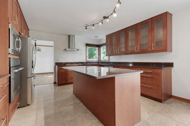 775 Harmon Blvd in Hoffman Estates, IL - Building Photo - Building Photo
