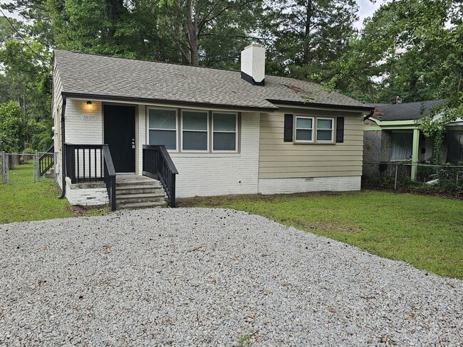 property at 1608 Craven St