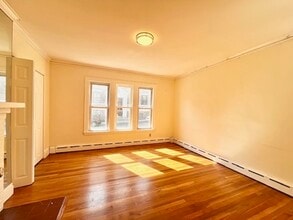 113 Lanark Rd, Unit 1 in Boston, MA - Building Photo - Building Photo