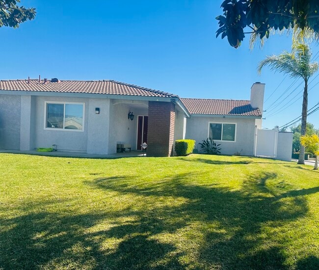 property at 491 W Carter St