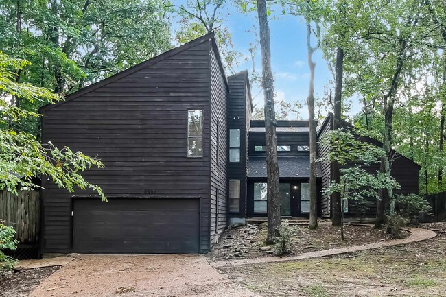 property at 8661 Roundtree Pl