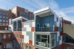 25 E Philadelphia Street in York, PA - Building Photo
