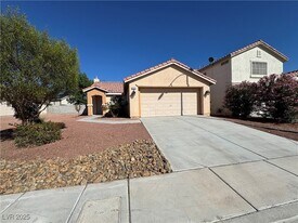 5934 Gingham St, Unit B in North Las Vegas, NV - Building Photo