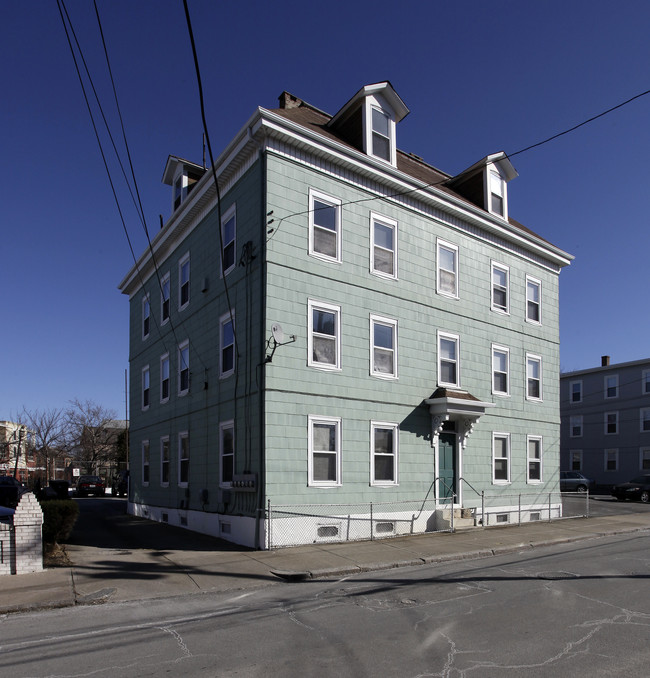 14 Vinton St in Providence, RI - Building Photo - Building Photo