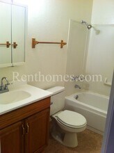 10946 Decatur Rd in San Diego, CA - Building Photo - Building Photo