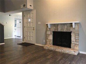 1703 Timberwood Dr in Austin, TX - Building Photo - Building Photo