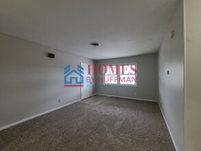 912 Parkview Dr in Boonville, IN - Building Photo - Building Photo