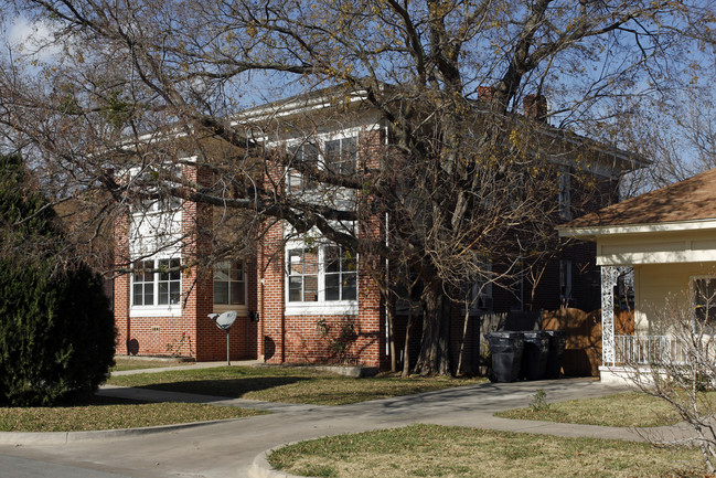 Lois Apartments in Oklahoma City, OK - Building Photo - Building Photo