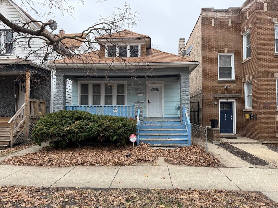 11246 S Indiana Ave in Chicago, IL - Building Photo