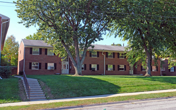 Snowhill Manor in Springfield, OH - Foto de edificio - Building Photo