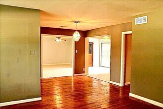 4026 Osby Dr in Houston, TX - Building Photo - Building Photo