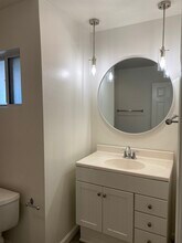 202 David Dr, Unit #B in Newport Beach, CA - Building Photo - Building Photo