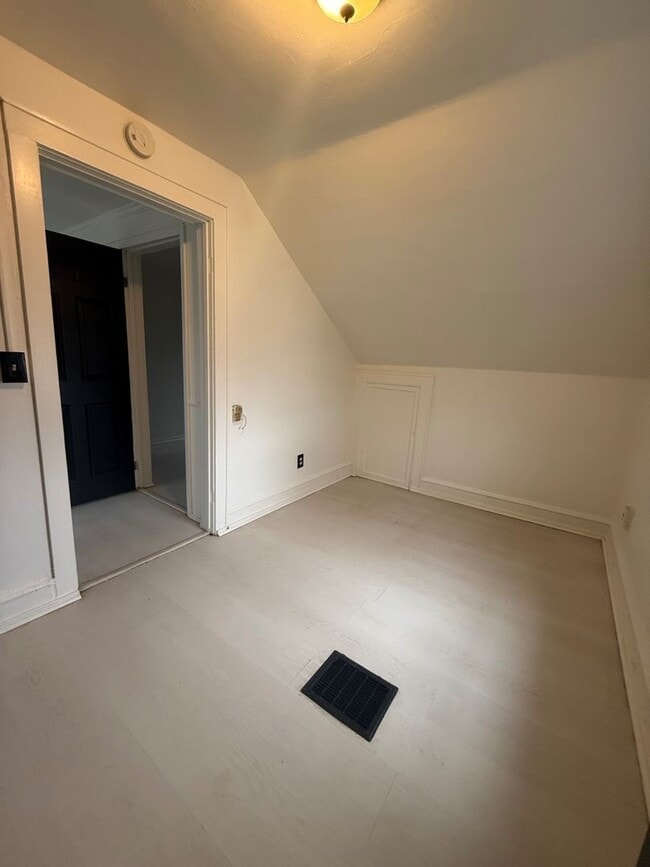 5116 N 32nd St in Milwaukee, WI - Building Photo - Building Photo