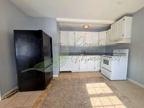 117 NE State Hwy E in Warrensburg, MO - Foto de edificio - Building Photo