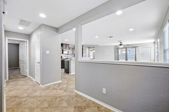 6731 Slaton Fields in Converse, TX - Building Photo - Building Photo