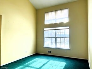 1802 Scarlett Dr in Hackettstown, NJ - Building Photo - Building Photo