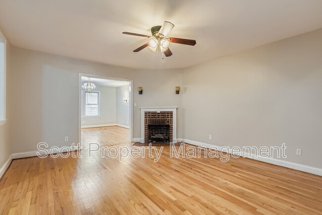property at 824 E 33rd St