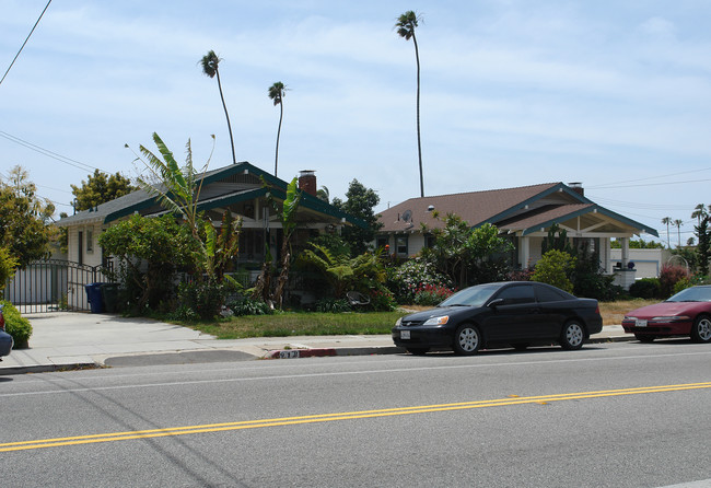 906-918 E Santa Clara St in Ventura, CA - Building Photo - Building Photo