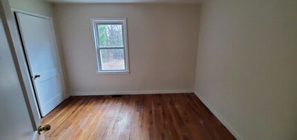 1105 Logan St in Greensboro, NC - Building Photo - Building Photo