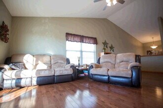 217 Watercress Rd in North Liberty, IA - Building Photo - Building Photo