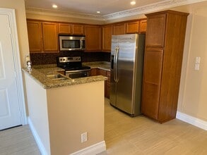 12190 Cuyamaca College Dr E in El Cajon, CA - Building Photo - Building Photo