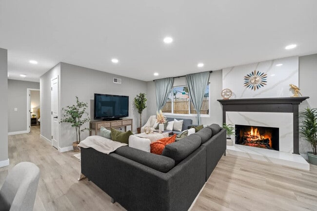 9827 San Diego St in Spring Valley, CA - Building Photo - Building Photo