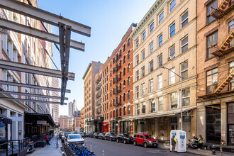 36 N Moore St in New York, NY - Building Photo - Building Photo