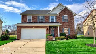 645 Fireside Dr in Greenwood, IN - Building Photo