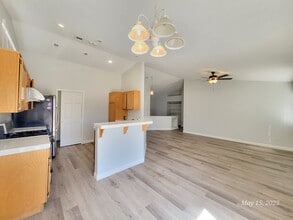 4114 Hemphill St in North Las Vegas, NV - Building Photo - Building Photo
