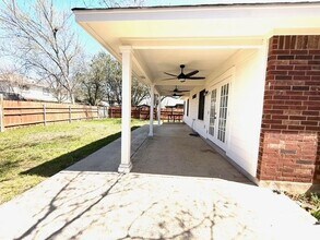 151 Tristans Way in Buda, TX - Building Photo - Building Photo