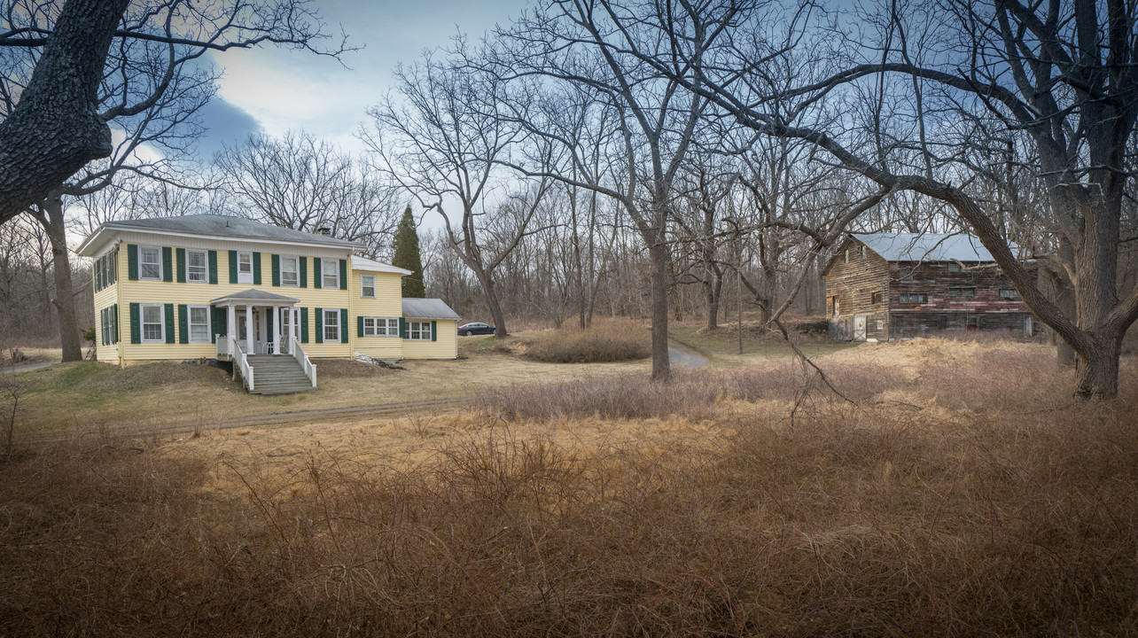 Asbury Estate - Owner User in Saugerties, NY - Building Photo